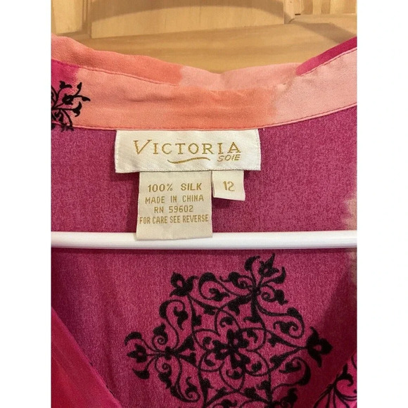 Vintage Victoria's Secret Gold Label 100% Silk Floral Button Up Pink Top Size 12 - Picture 2 of 3